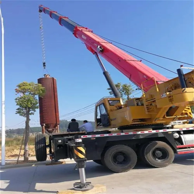 凭祥80吨吊车出租多少钱