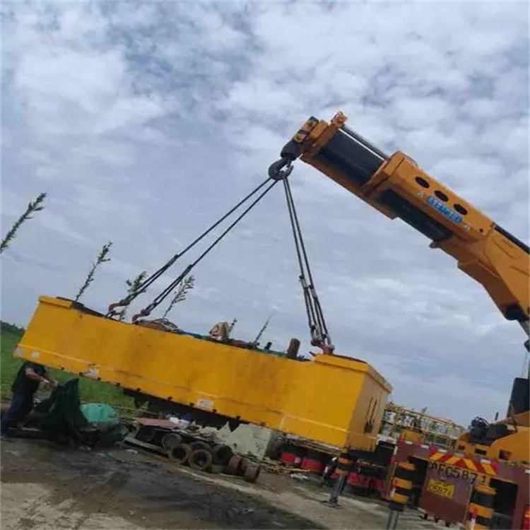 凭祥吊车吊集装箱需要多少钱