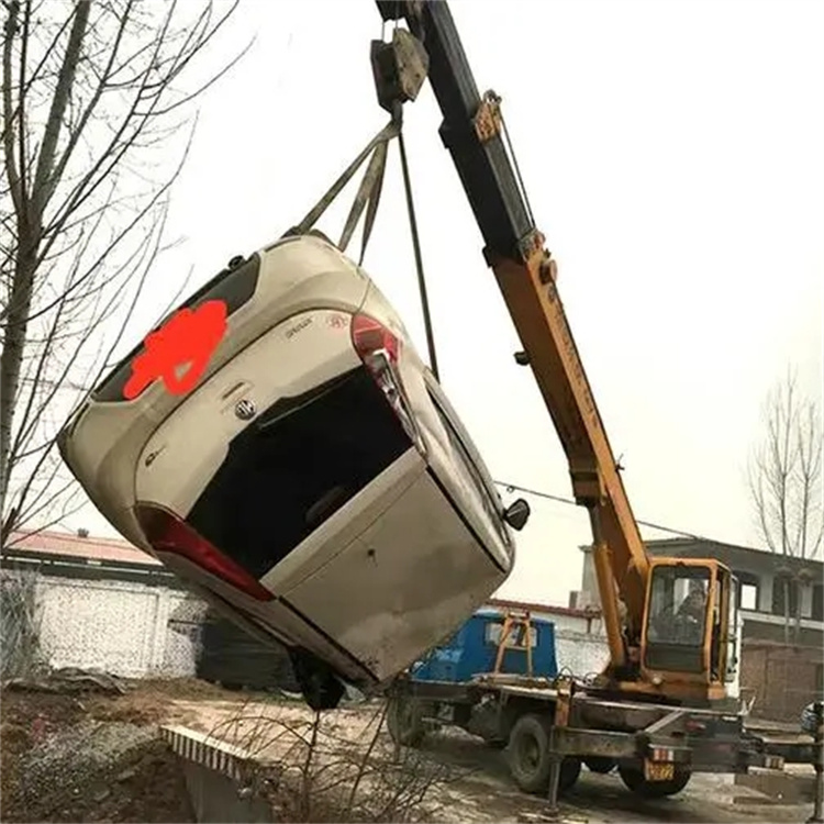 凭祥吊车救援小汽车怎么吊